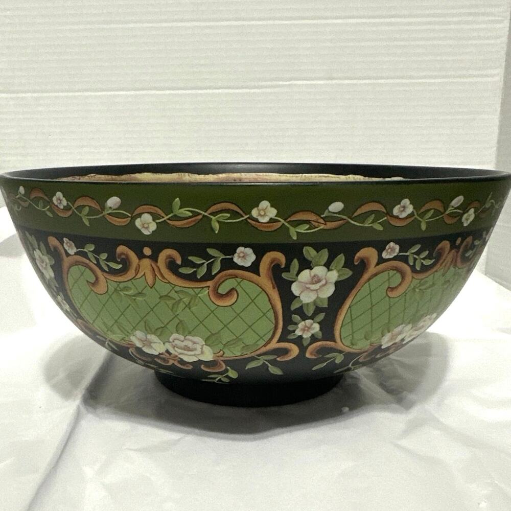 Signature home collection, magnolia bowl by Joanne Gaines